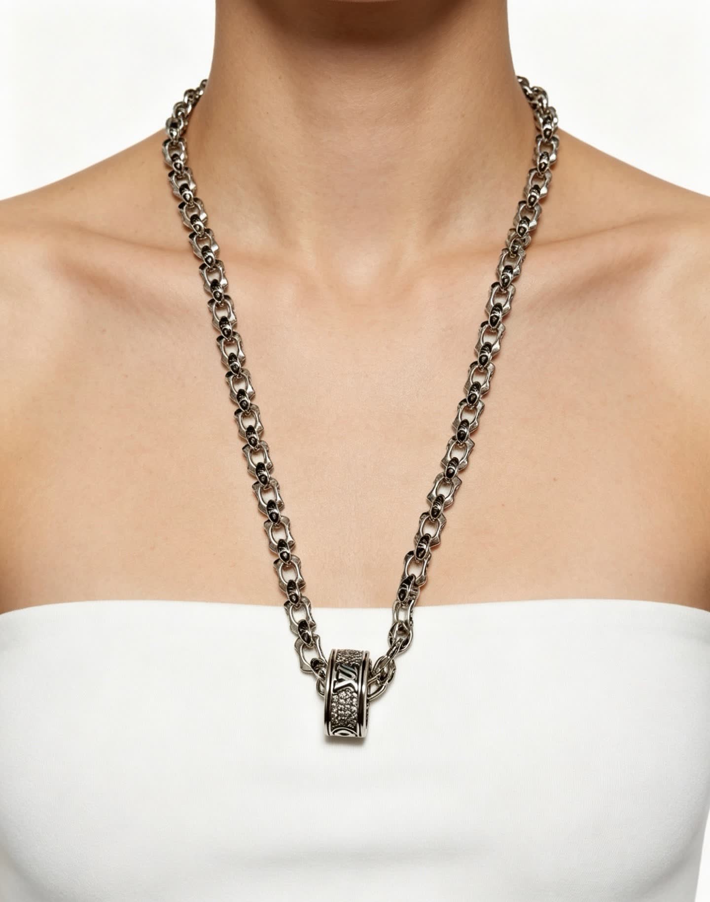 Louis Vuitton Silver Chain Necklace with Decorative Clasp